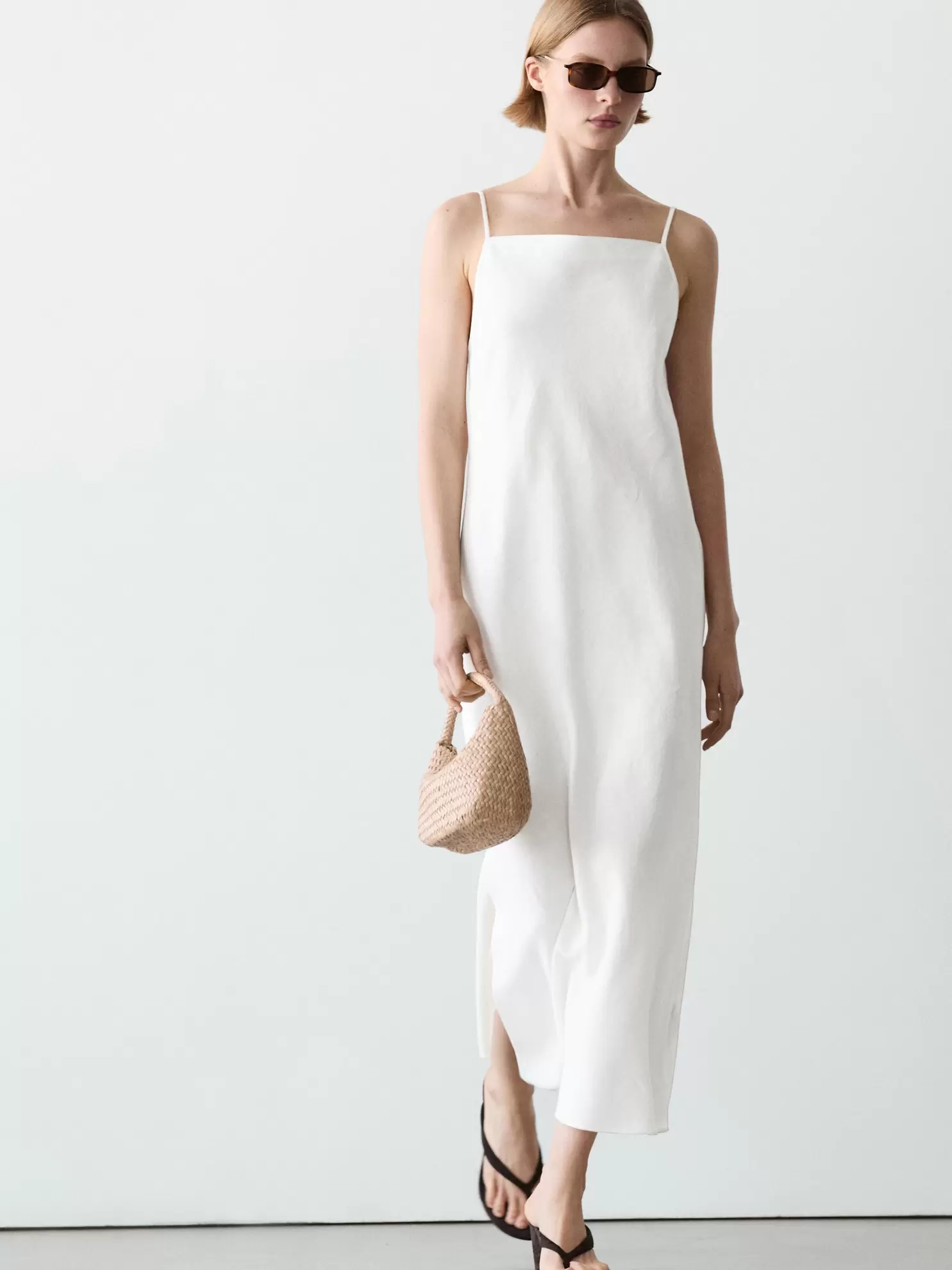 Vestido midi escote recto lino