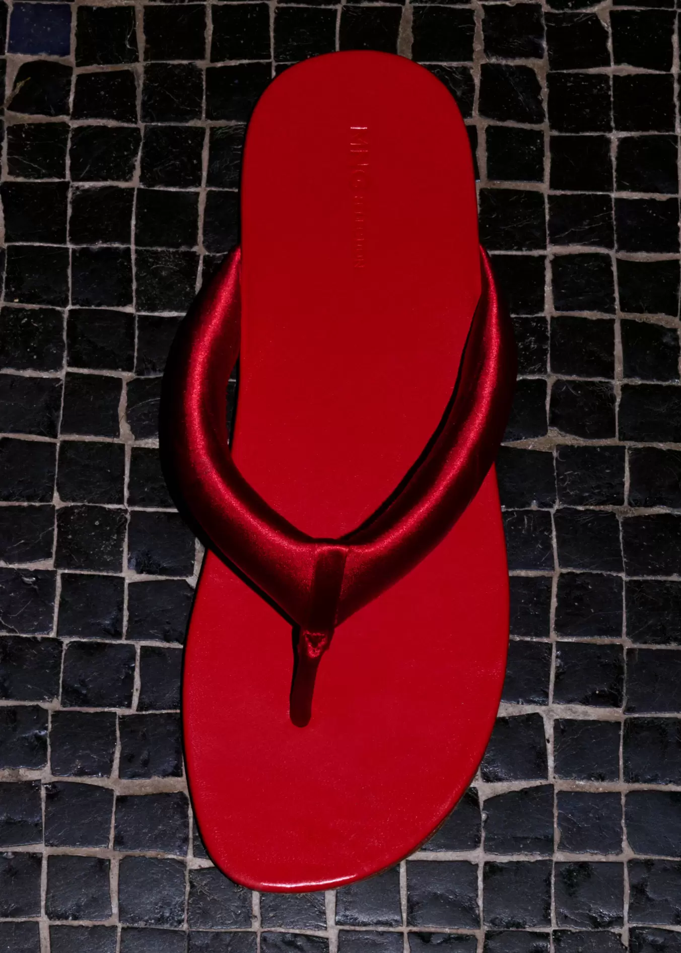 Sandalen van gewatteerde bandjes