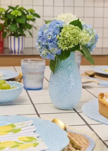 Blue vase with embossed hydrangeas - 18 cm