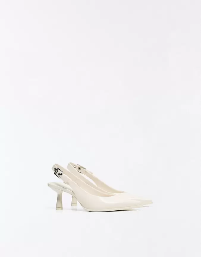 Slingback met kitten heel