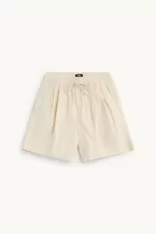 Short - mid waist