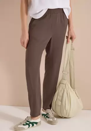 Slim Legs broek in Loose Fit met structuur