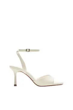 Sandalen met hak