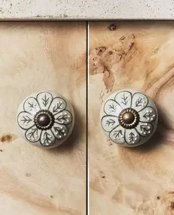 BLOEMVORMIGE AARDEWERKEN DEURKNOPPEN (2-PACK)