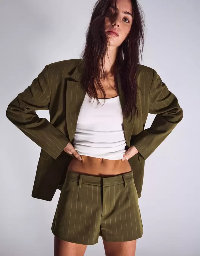 Mini short met lussen