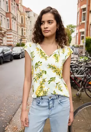 Shirt met losse schouders en gespleten hals