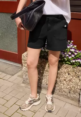 High Waist shorts met knoopdetail