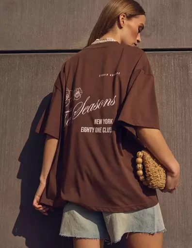 Seasons Artwork T-shirt Bruin