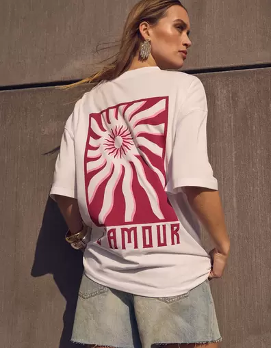 L'amour Artwork T-shirt Wit