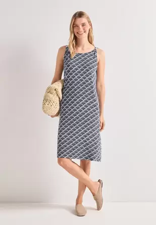 Knielange jurk met gespdetail