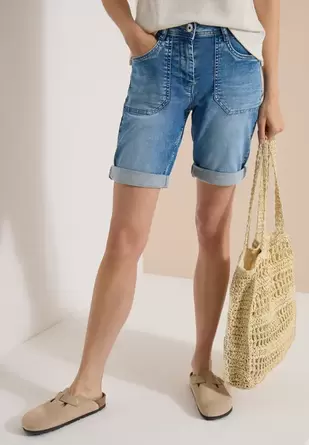 Shorts met Mid Waist-taille en Slim Leg-pijpen in casual pasvorm