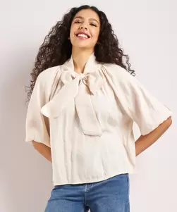 T-shirt met pofmouw en strikkraag