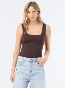 T-shirt van stretchtricot met vierkante hals