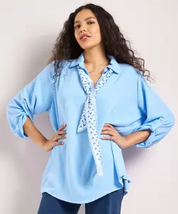 Top met ophaalmouw en sjaal