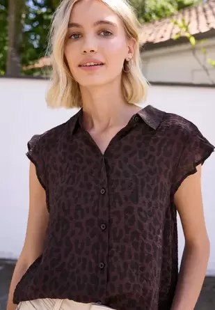 Blouse met volantmouwen en luipaardprint