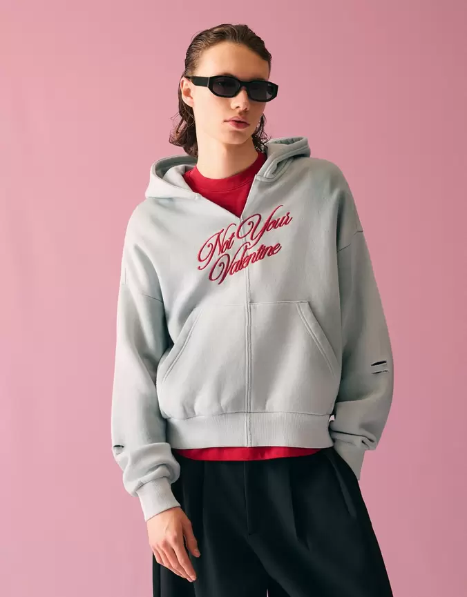Cropped sweater met capuchon en verwassen effect