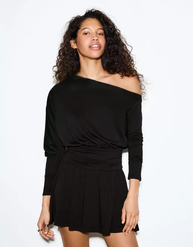 Mini-jurk met lange mouwen en strikceintuur