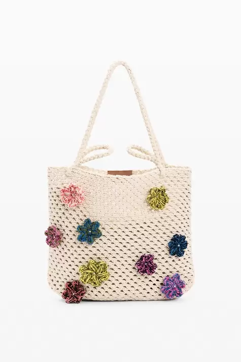 Gehaakte tas met bloemen