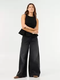 Wide leg jeans
