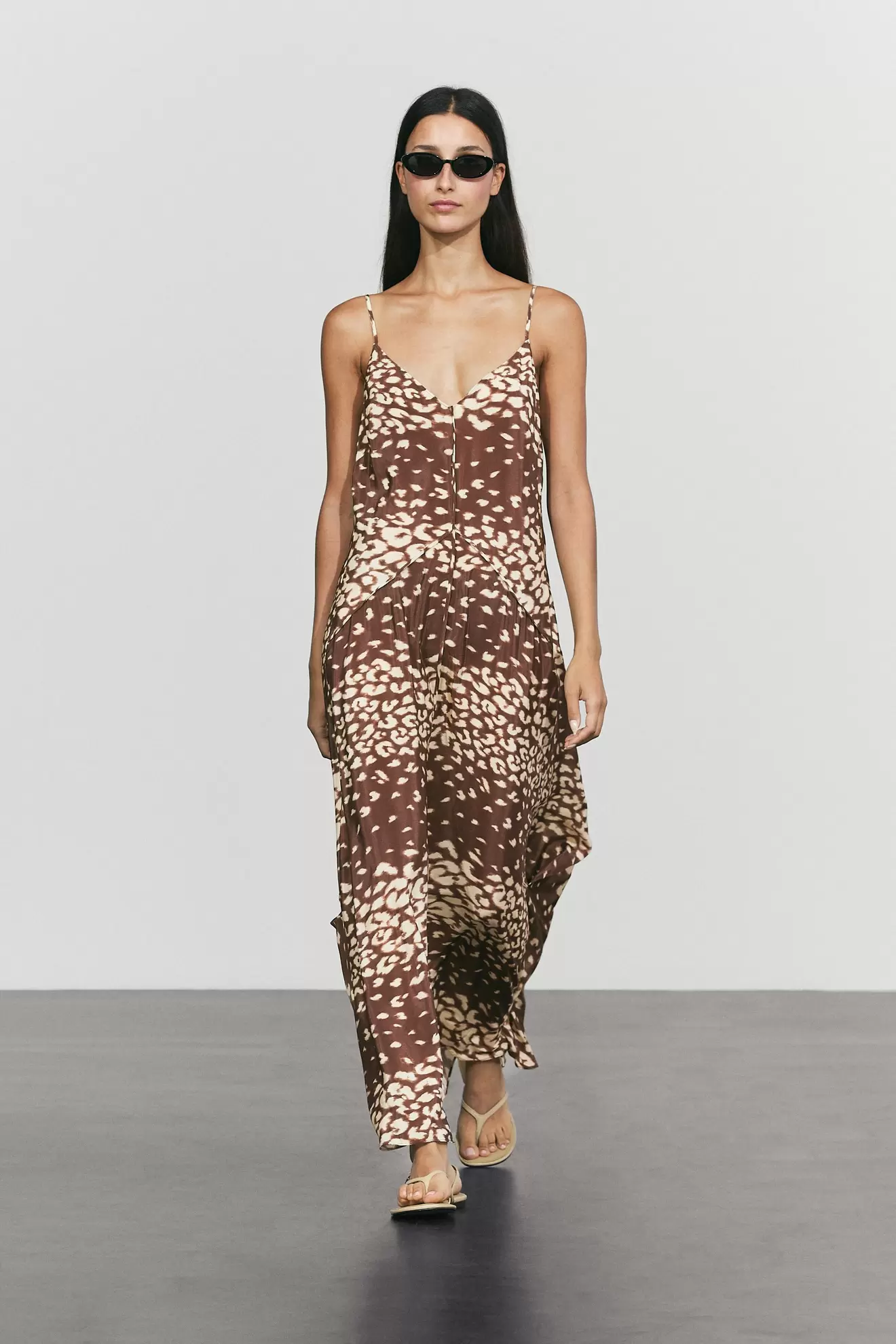 Vestido midi fluido animal print