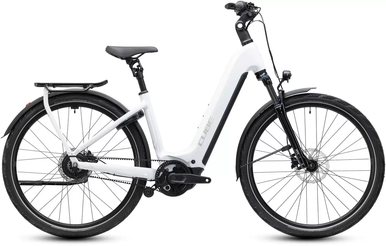 Cube Kathmandu Hybrid Deluxe Pro 800 lage instap