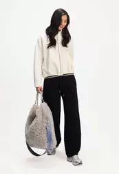 Tara Vest