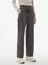 Broek model Candice Straight