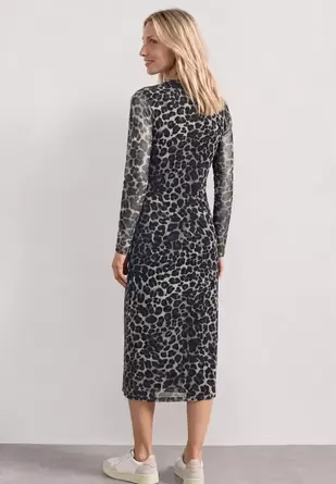 Midi-jurk met boothals en luipaardprint