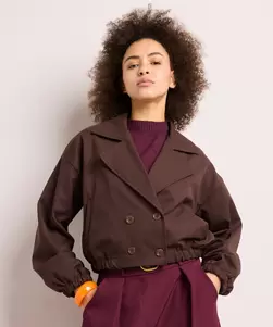 Korte blazer met knopen