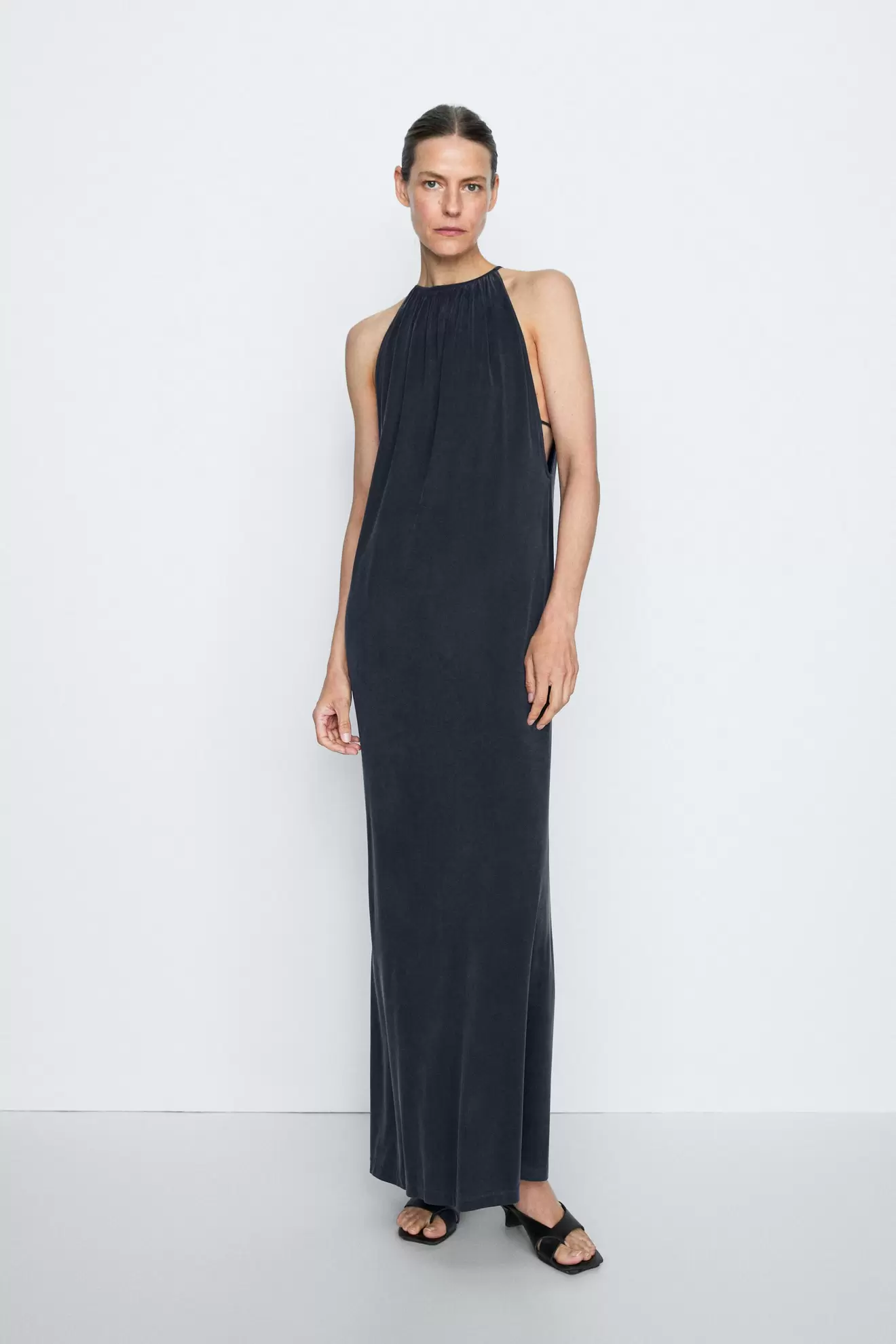 Vestido midi fluido pliegues - STUDIO