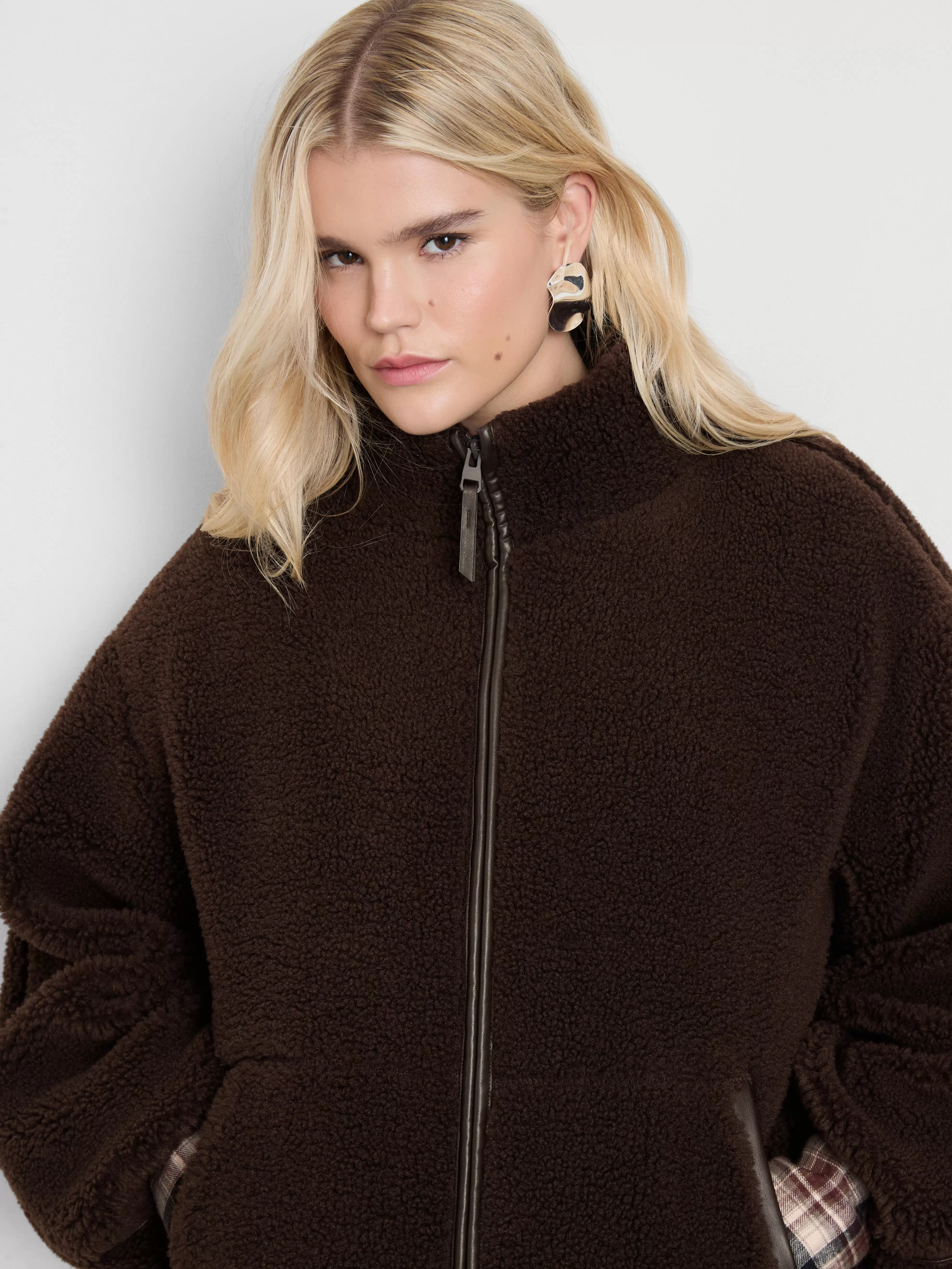 Vest van borgfleece met hoge hals
