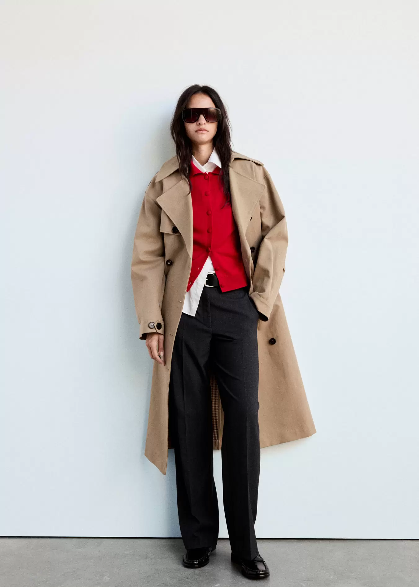 Cardigan with buttons and lapel collar