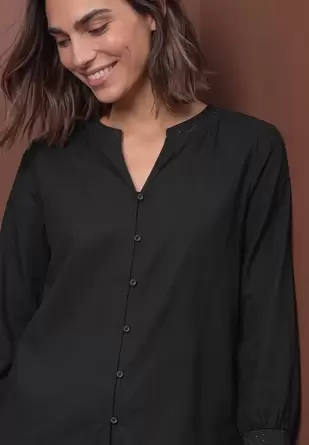 Blouse met 3/4-mouwen, split in de hals en glitters