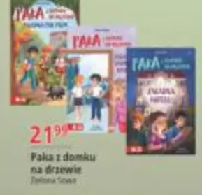 Paka z domku na drzewie