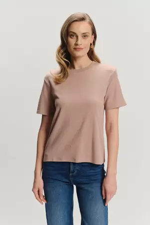 Beżowy t-shirt basic