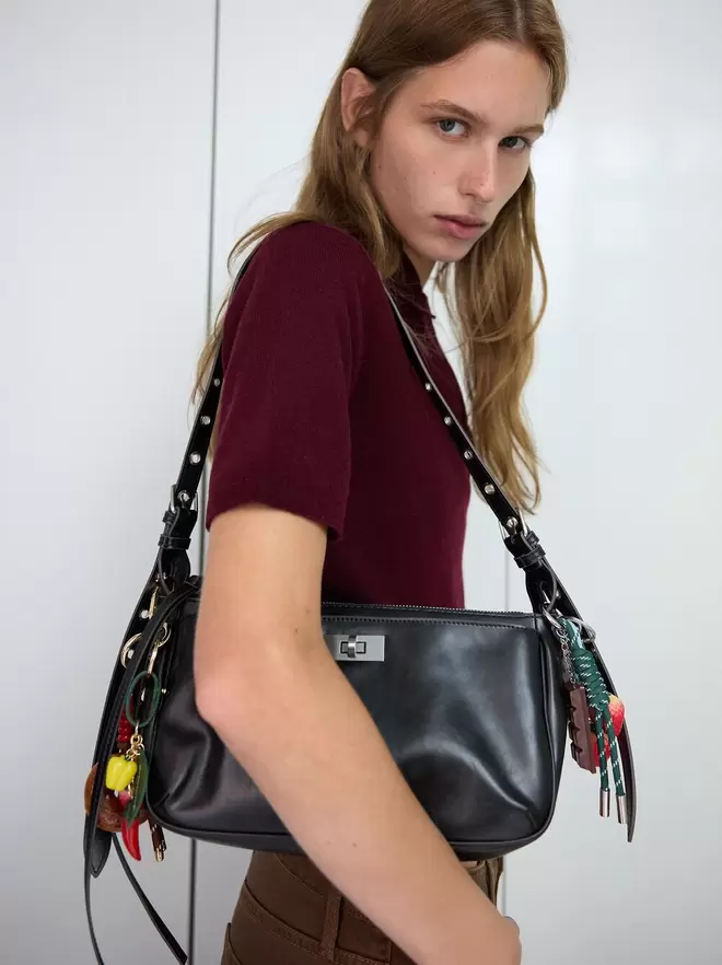 Shoulder bag with studded strap M