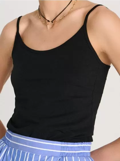 Bluzka na ramiączkach