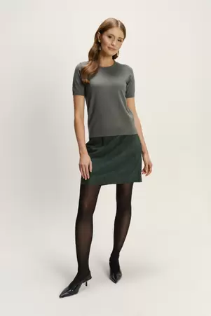 Efektowny sweter z dodatkiem wiskozy krótki rękaw