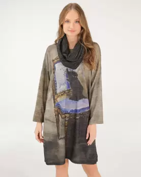 Zielona sukienka z szalem