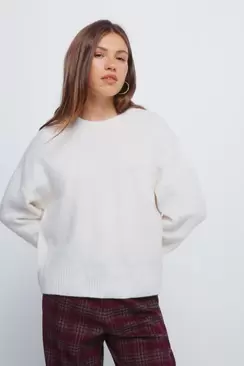 Plain round neck jumper