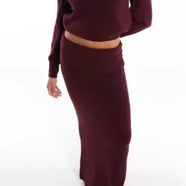 Slim fitted maxi skirt
