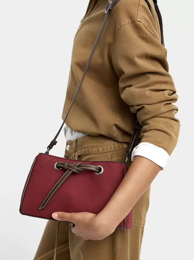 Leather-effect crossbody bag