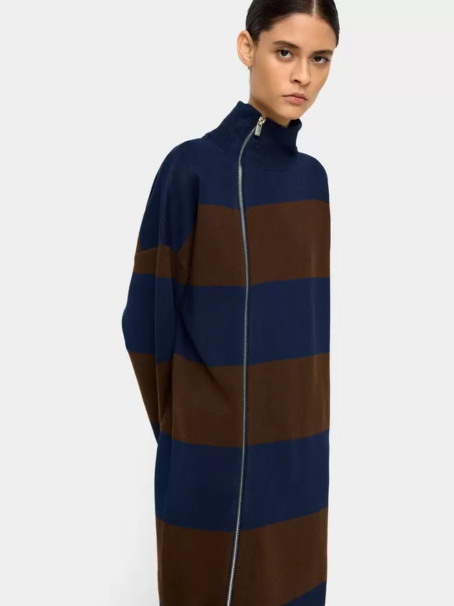 Knit dress with stripes