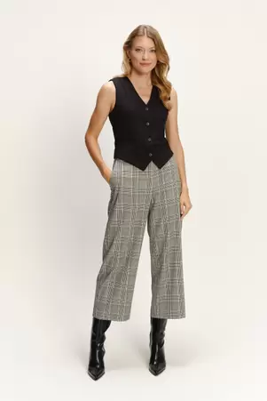 Luźne jasnoszare spodnie w kratę