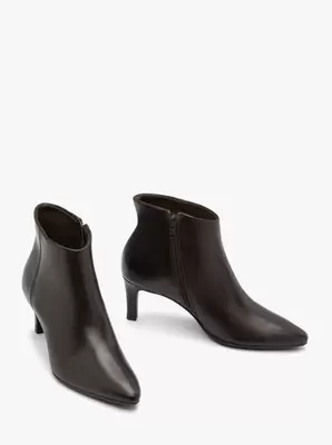 Bordowe botki na szpilce