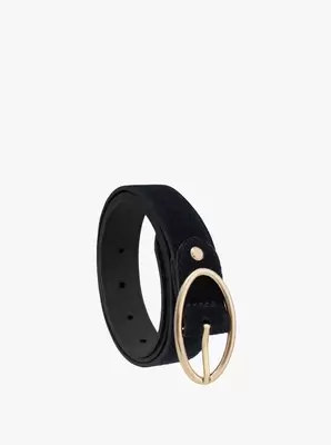 Czarny pasek ze złotą klamrą