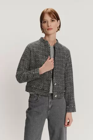 Pudełkowy krótki żakiet czarno-biały