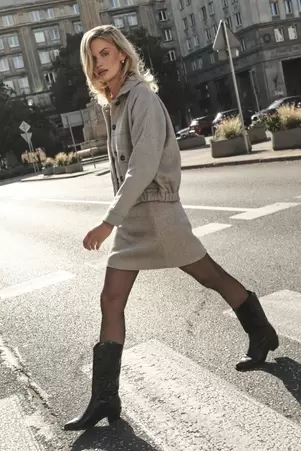 Żakardowa spódnica mini