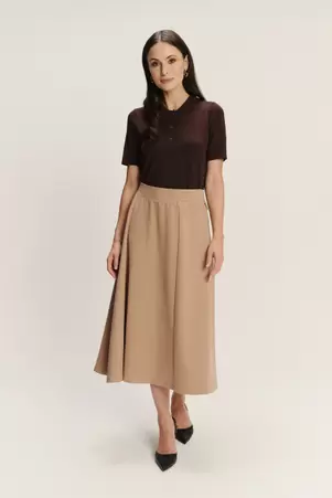 Rozkloszowana spódnica w kolorze beżowym