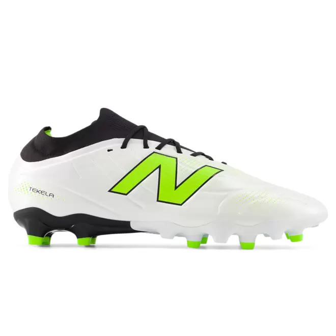 Korki męskie New Balance TEKELA TEAM FG V5 ST3FSP5 - białe